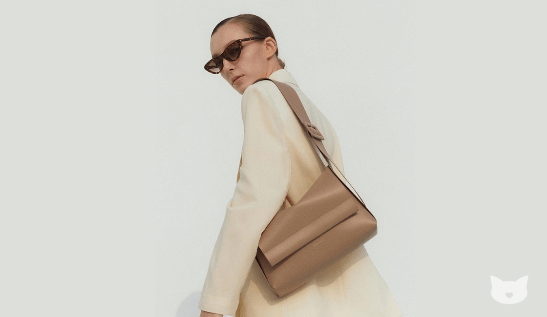 Bolso flap color nude